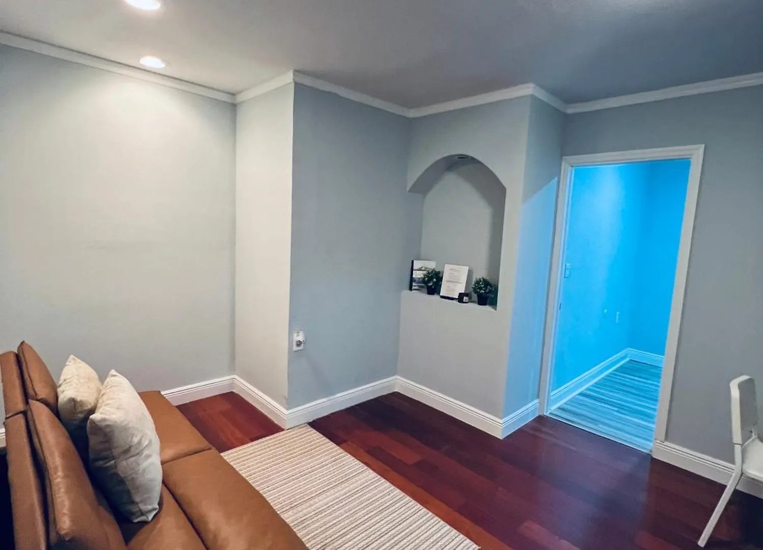 Charming Tampa 2Br - Near Busch Gardens & Zoo Apartment